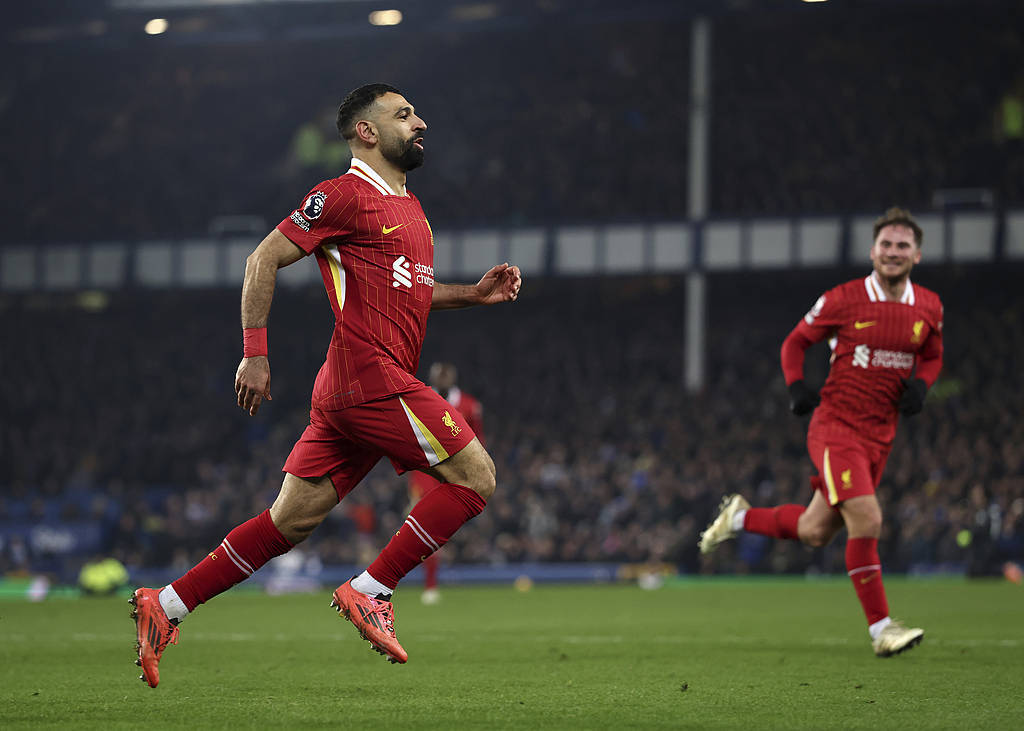 利物浦客场绝平罗马，依旧稳居榜首