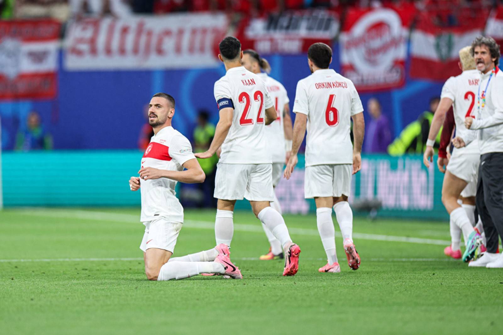 爱游戏在线-欧洲杯八强诞生，胜者将拼尽全力的简单介绍