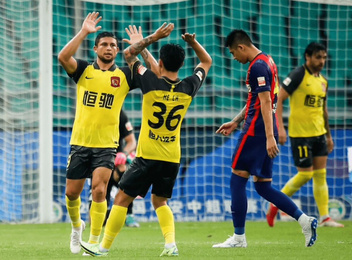 爱游戏官方入口-关于科隆球员火力全开，轻松战胜对手继续前行的信息