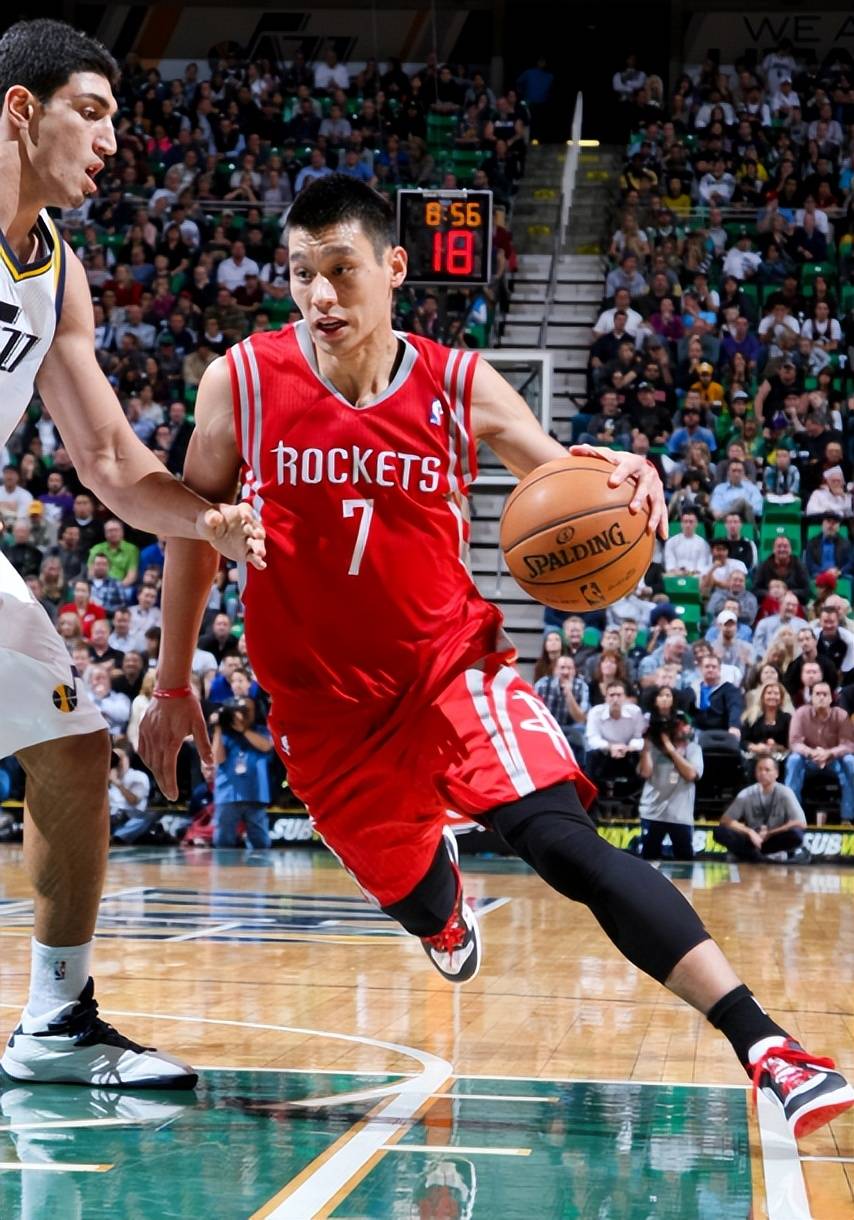 林书豪成为湖人队最重要的替补之一