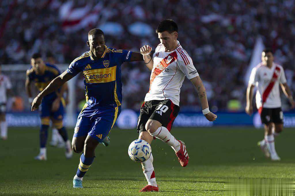 河床外援训练状态火热，世俱杯淘汰赛关键战的简单介绍