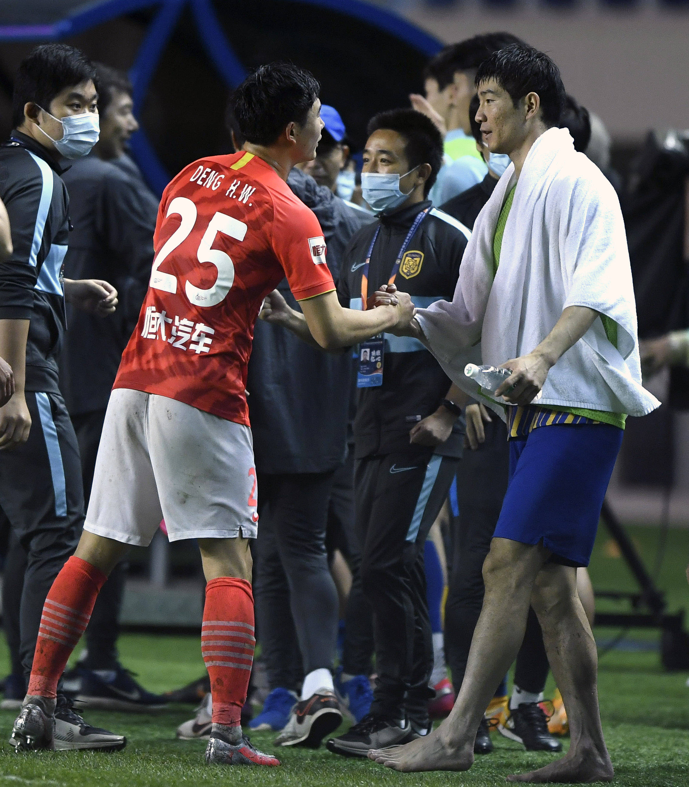 包含广州恒大淘宝客场憾平江苏苏宁的词条 包含广州恒大淘宝客场憾平江苏苏宁的词条