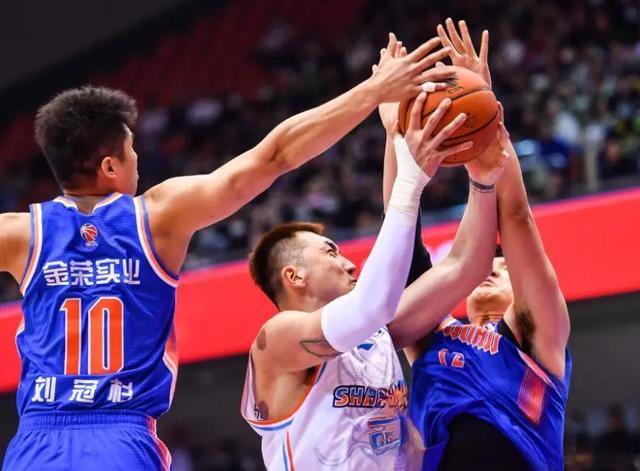 战至最后一刻，看谁能决胜关键！的简单介绍