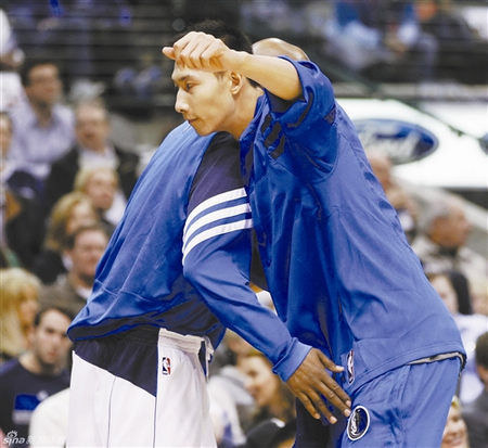 小牛队实力明显，轻松赢得比赛的简单介绍