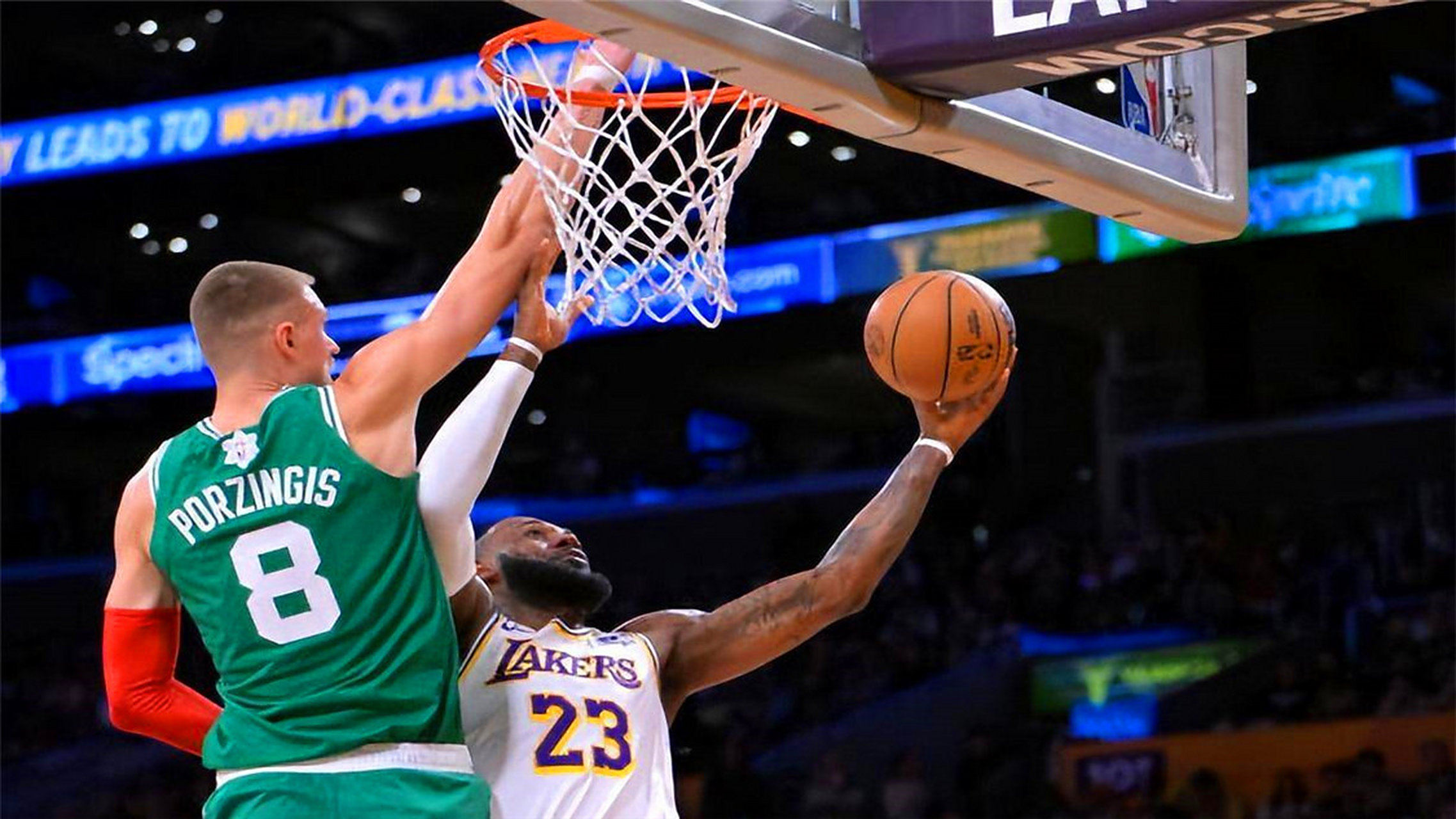 爱游戏注册-詹姆斯带领湖人战胜公牛